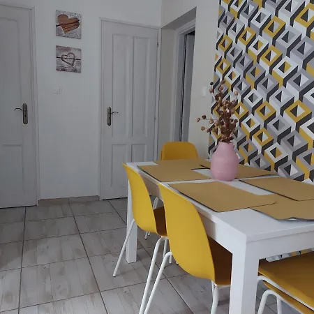 Apartment Crystal Eger