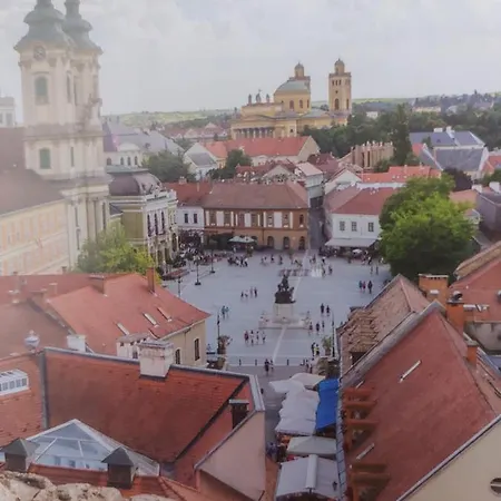 アパート Crystal